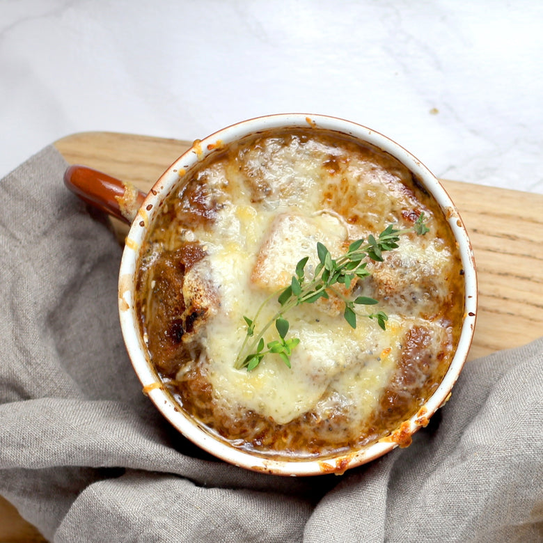 Sopa de Cebola e Cogumelos com Tosta de Queijo da Ilha Gratinada - Joana Xardoné